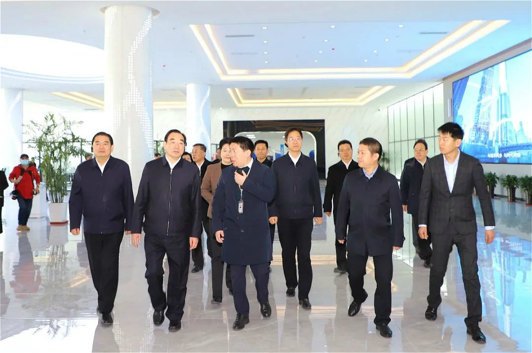 3月23日徐州市委领导团莅临爱游戏观摩5G体育终端项目（一期）
